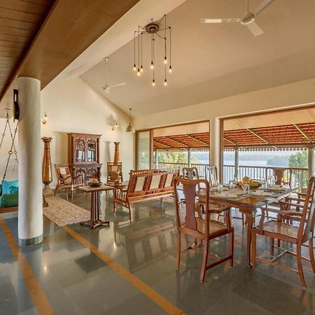 Saffronstays Anantham, Kamshet - Pet-Friendly Lakefront Villa With A Huge Verandah Nethersole Dam Exterior photo