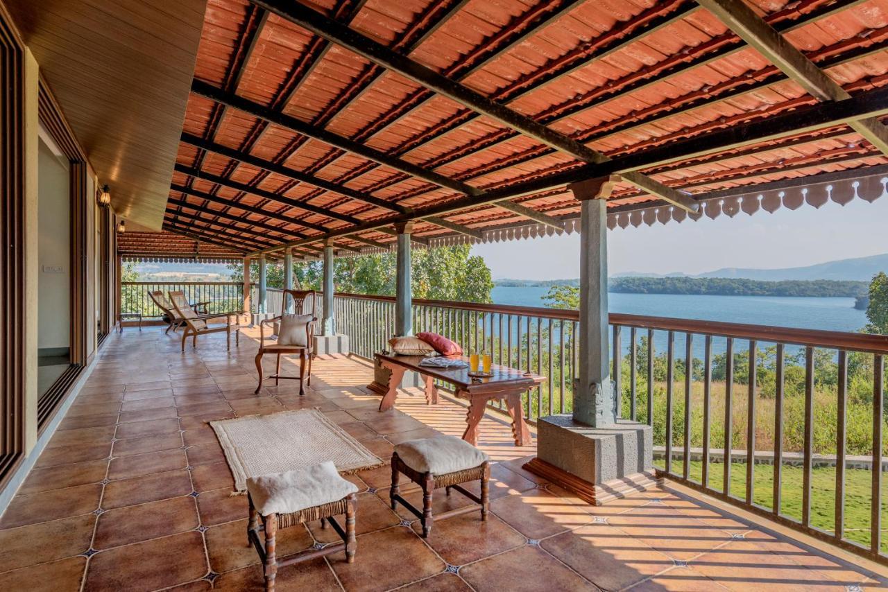 Saffronstays Anantham, Kamshet - Pet-Friendly Lakefront Villa With A Huge Verandah Nethersole Dam Exterior photo
